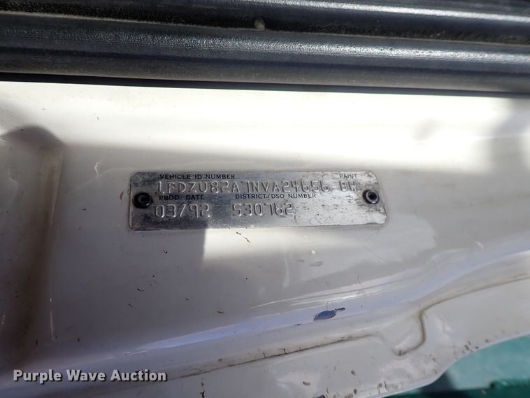 image for item DN2410 1992 Ford LT8000  dump truck