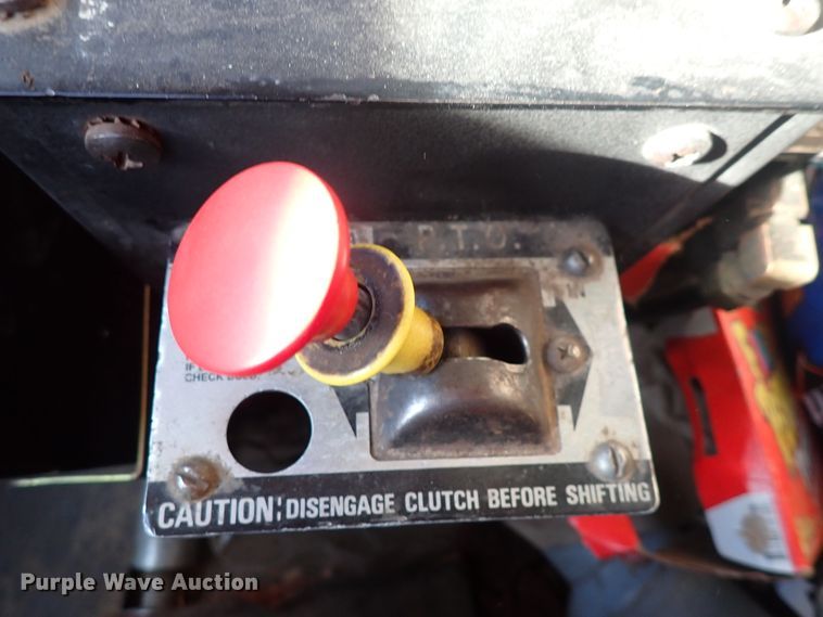 image for item DN2410 1992 Ford LT8000  dump truck