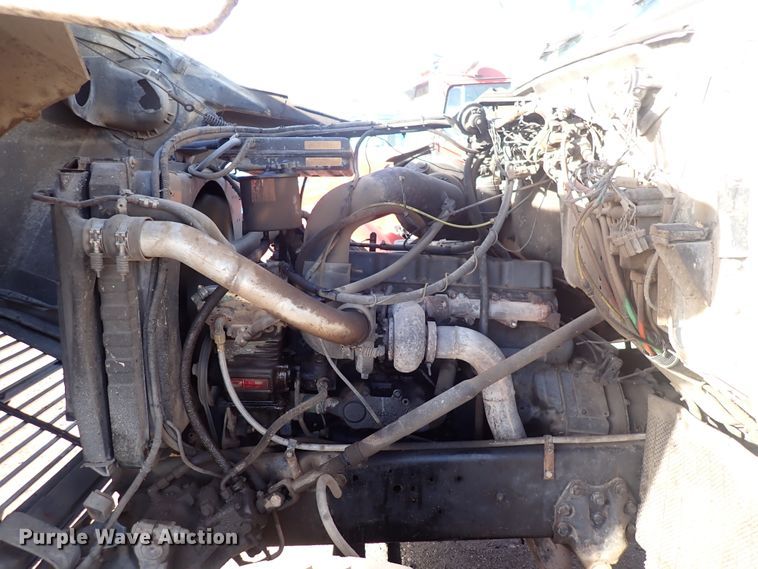 image for item DN2410 1992 Ford LT8000  dump truck