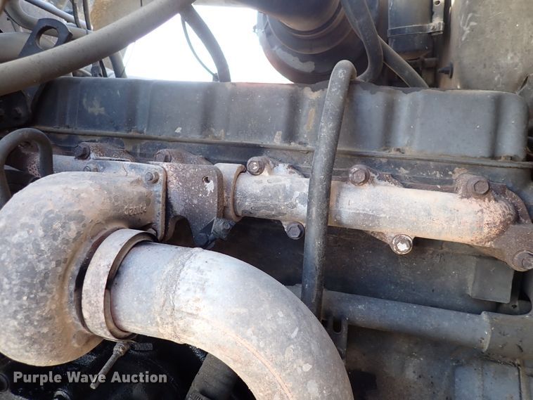 image for item DN2410 1992 Ford LT8000  dump truck