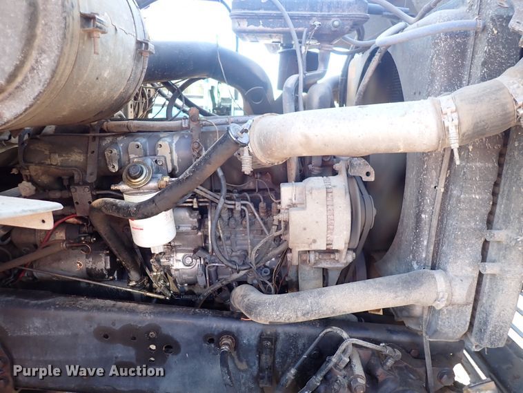 image for item DN2410 1992 Ford LT8000  dump truck