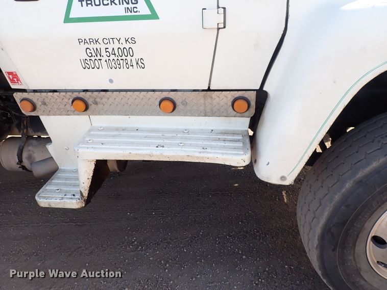 image for item DN2410 1992 Ford LT8000  dump truck