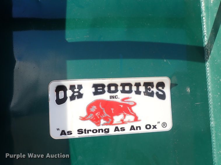 image for item DN2410 1992 Ford LT8000  dump truck