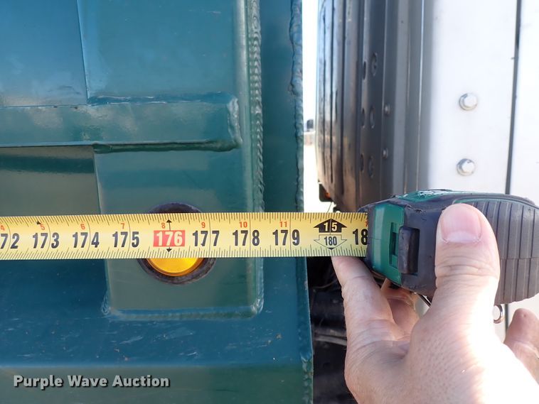 image for item DN2410 1992 Ford LT8000  dump truck