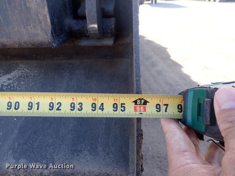 image for item DN2410 1992 Ford LT8000  dump truck