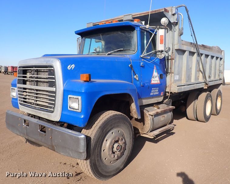 image for item DN2411 1994 Ford LT8000F  dump truck