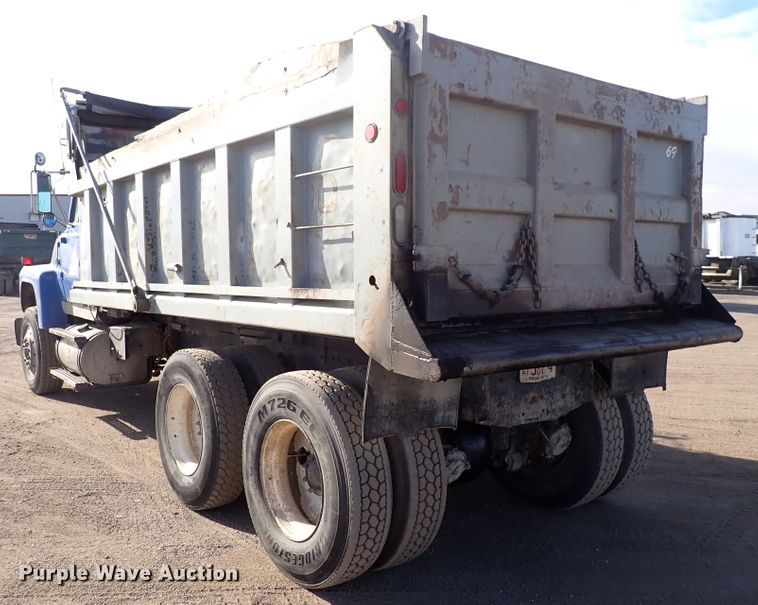 image for item DN2411 1994 Ford LT8000F  dump truck