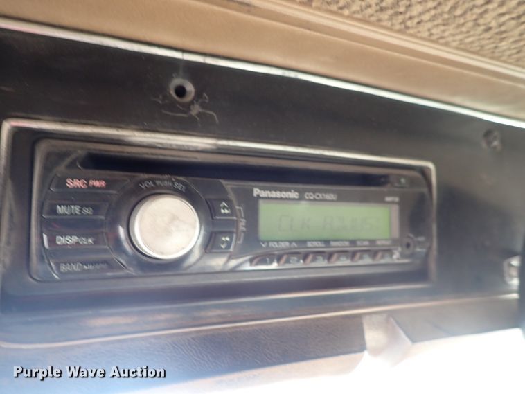 image for item DN2411 1994 Ford LT8000F  dump truck