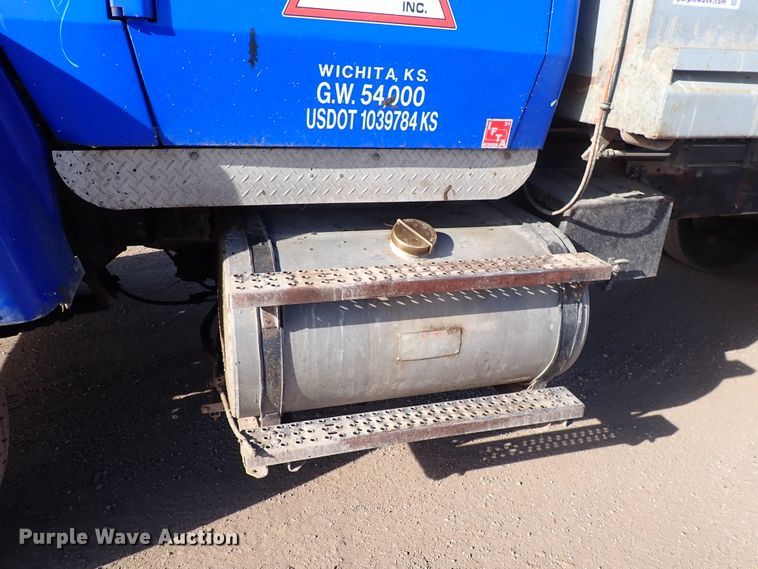 image for item DN2411 1994 Ford LT8000F  dump truck