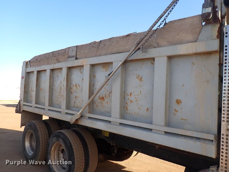 image for item DN2411 1994 Ford LT8000F  dump truck