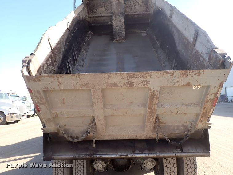 image for item DN2411 1994 Ford LT8000F  dump truck