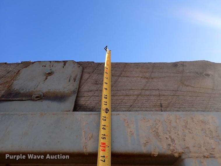 image for item DN2411 1994 Ford LT8000F  dump truck