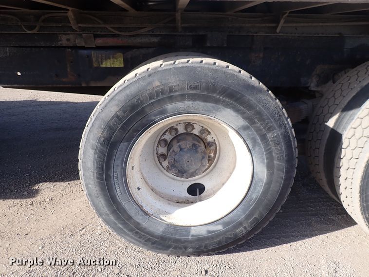 image for item DN2411 1994 Ford LT8000F  dump truck