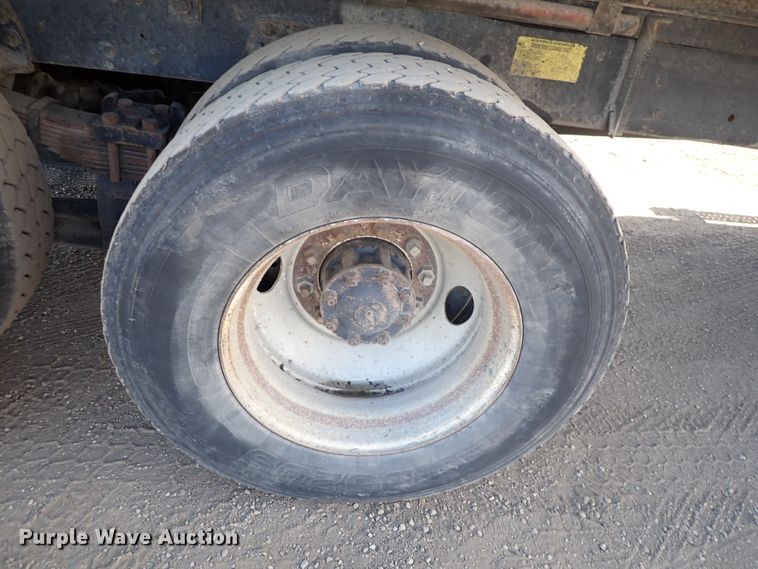 image for item DN2411 1994 Ford LT8000F  dump truck