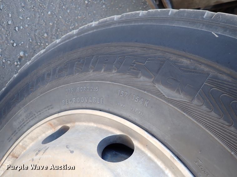 image for item DN2411 1994 Ford LT8000F  dump truck