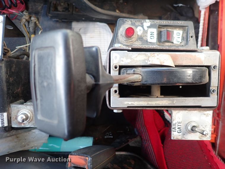 image for item DN2412 1998 Chevrolet C7500  dump truck