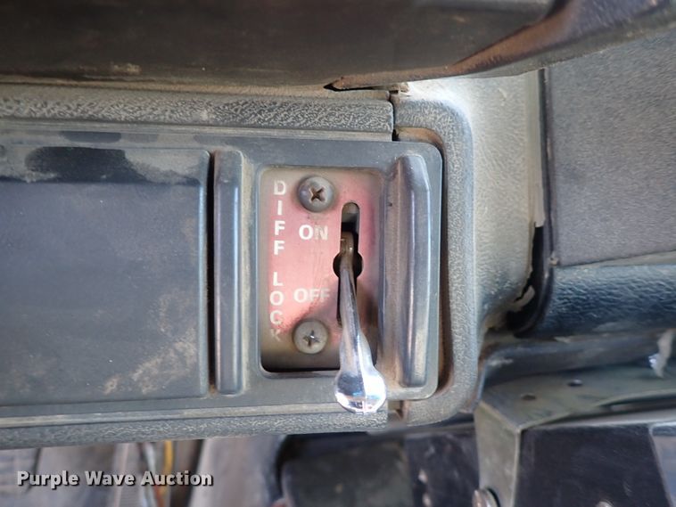 image for item DN2412 1998 Chevrolet C7500  dump truck