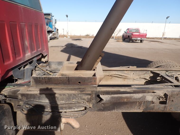 image for item DN2412 1998 Chevrolet C7500  dump truck