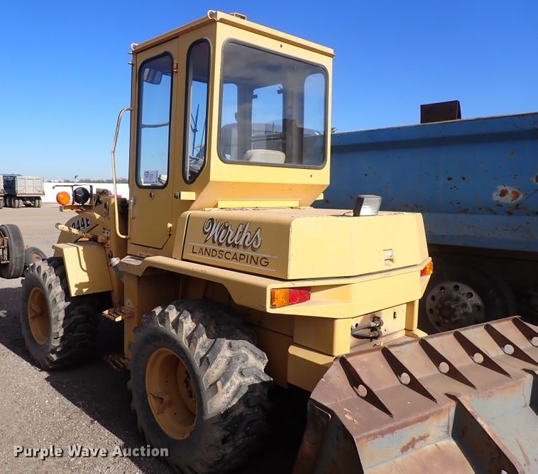 image for item DN2415 1993 John Deere 244E  wheel loader