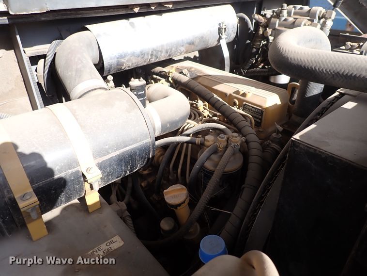 image for item DN2415 1993 John Deere 244E  wheel loader