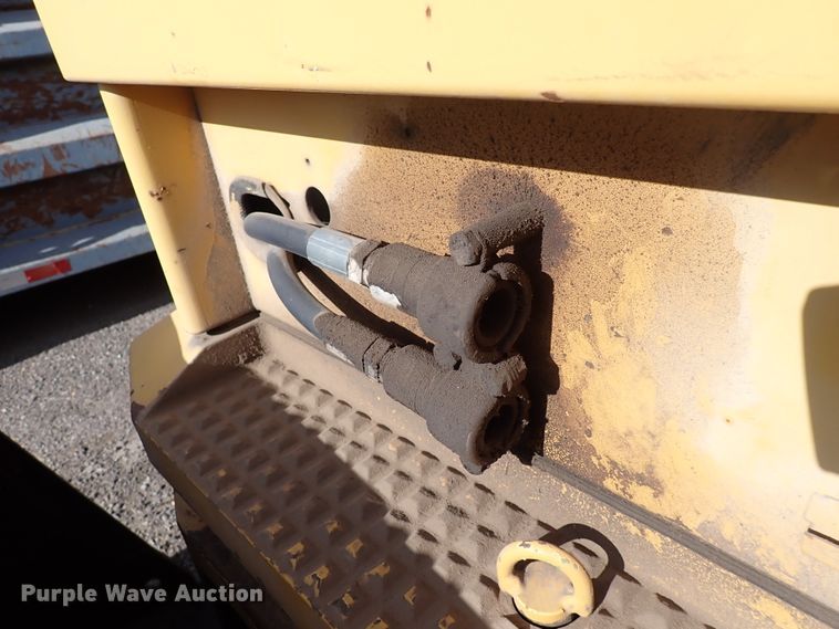 image for item DN2415 1993 John Deere 244E  wheel loader