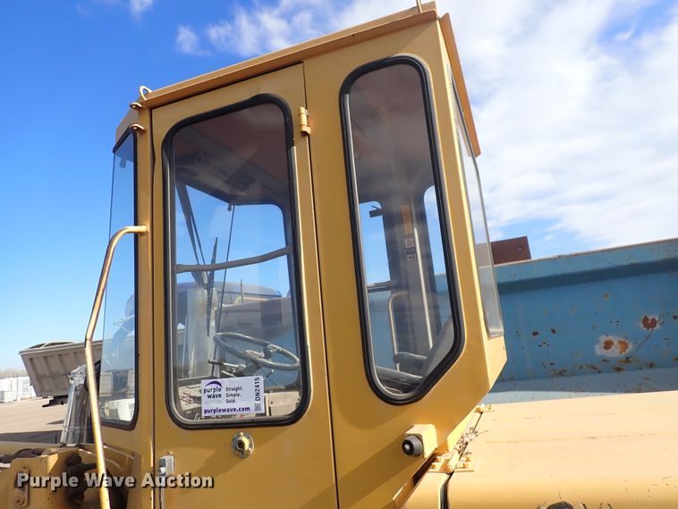 image for item DN2415 1993 John Deere 244E  wheel loader