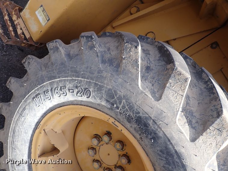 image for item DN2415 1993 John Deere 244E  wheel loader