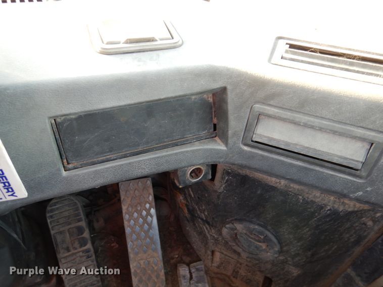 image for item DN2523 1998 Komatsu WA380-3L  wheel loader