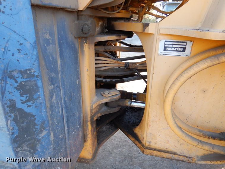 image for item DN2523 1998 Komatsu WA380-3L  wheel loader