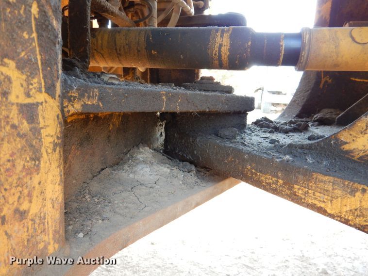 image for item DN2523 1998 Komatsu WA380-3L  wheel loader