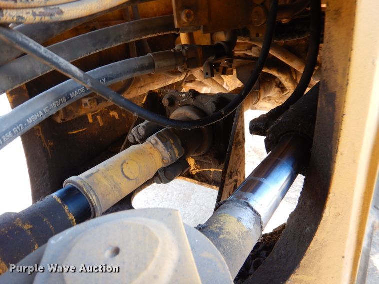 image for item DN2523 1998 Komatsu WA380-3L  wheel loader