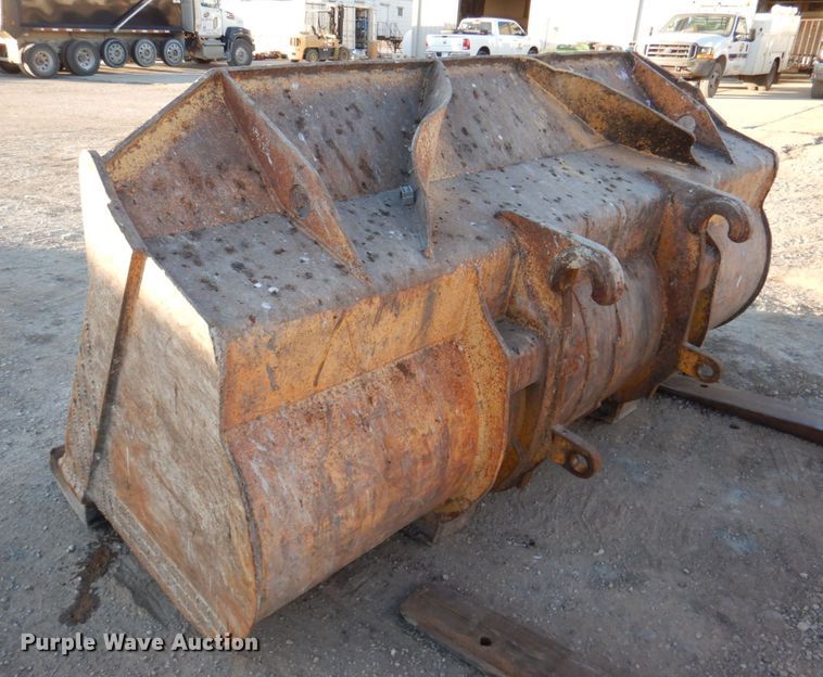 image for item DN2523 1998 Komatsu WA380-3L  wheel loader