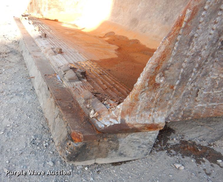 image for item DN2523 1998 Komatsu WA380-3L  wheel loader