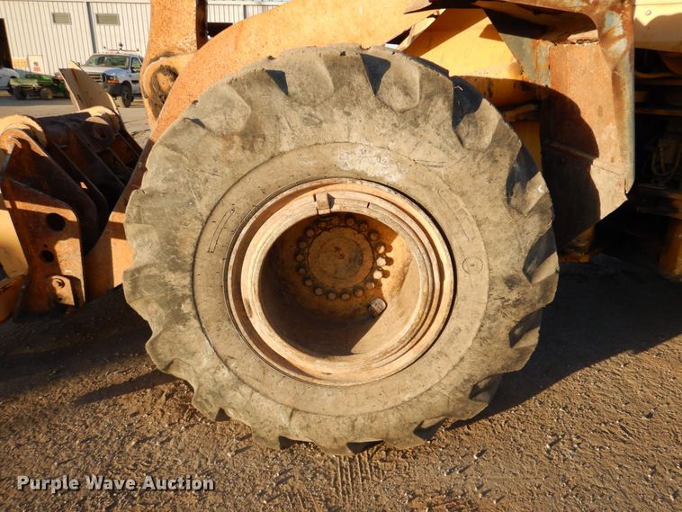 image for item DN2523 1998 Komatsu WA380-3L  wheel loader