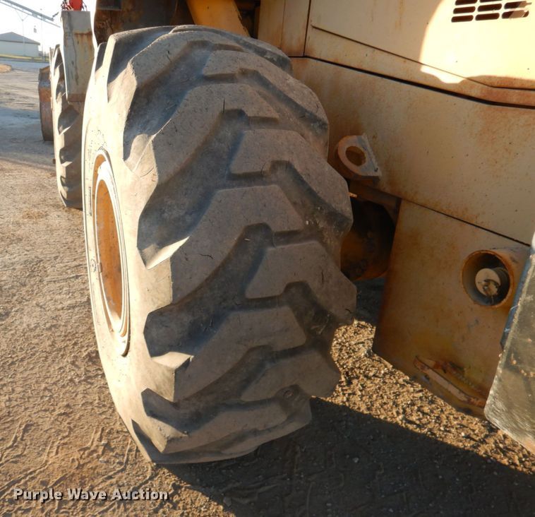 image for item DN2523 1998 Komatsu WA380-3L  wheel loader