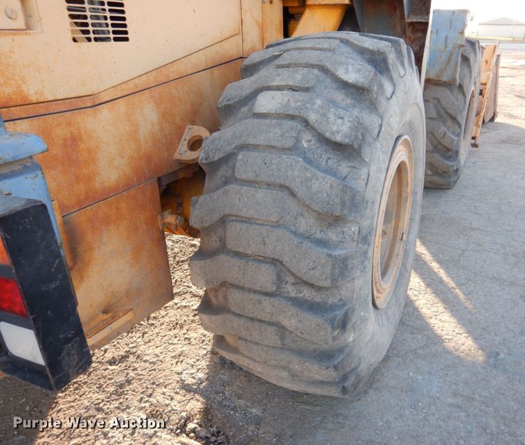 image for item DN2523 1998 Komatsu WA380-3L  wheel loader