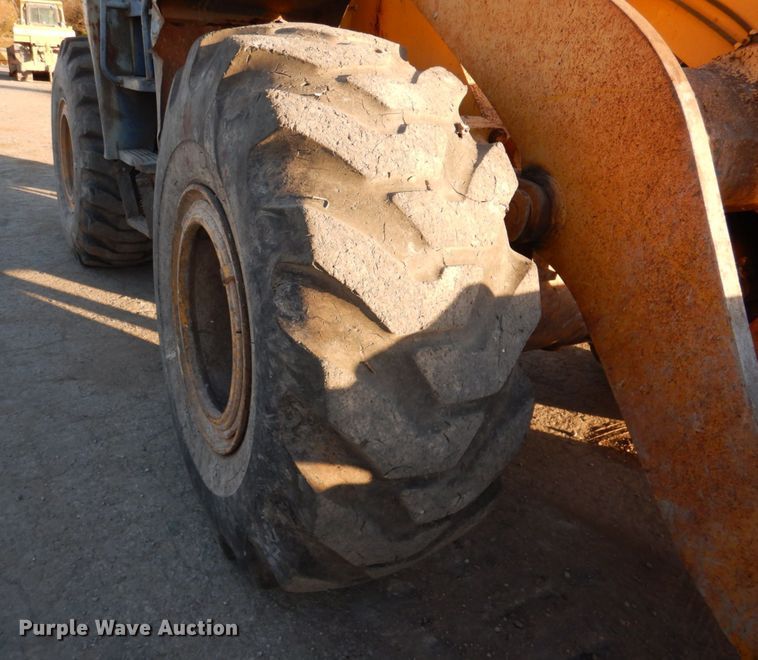 image for item DN2523 1998 Komatsu WA380-3L  wheel loader