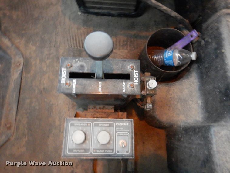 image for item DN2525 2000 International 4900  dump truck