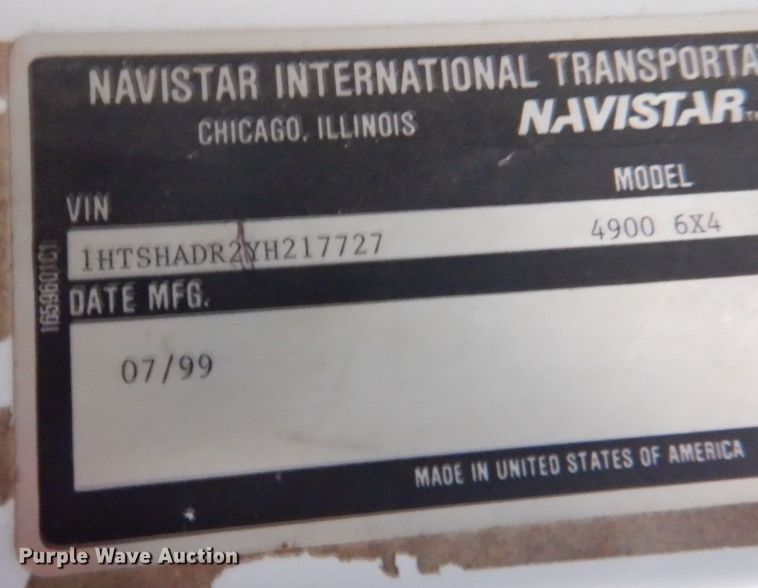 image for item DN2525 2000 International 4900  dump truck