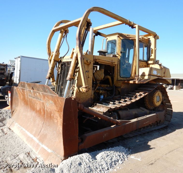 image for item DN2528 1986 Caterpillar D7H  dozer