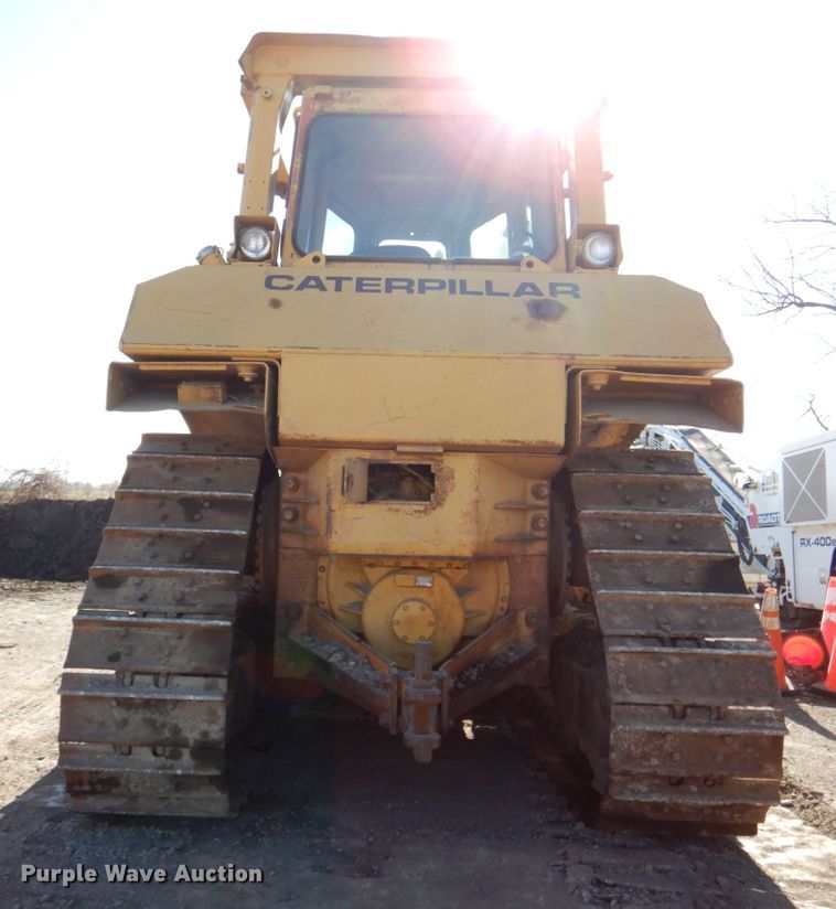 image for item DN2528 1986 Caterpillar D7H  dozer