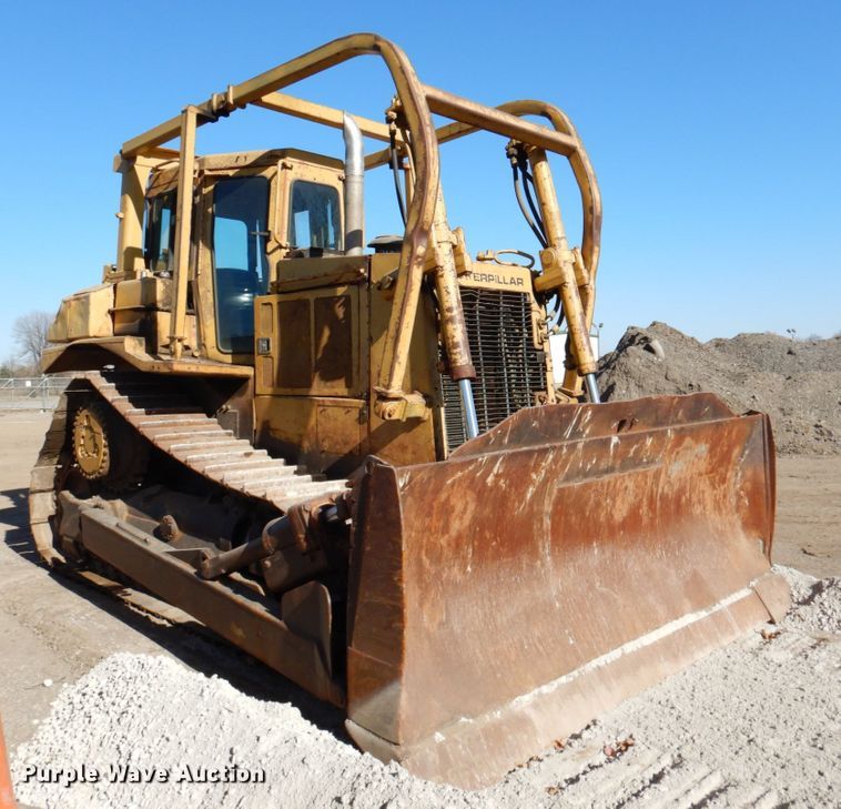 image for item DN2528 1986 Caterpillar D7H  dozer