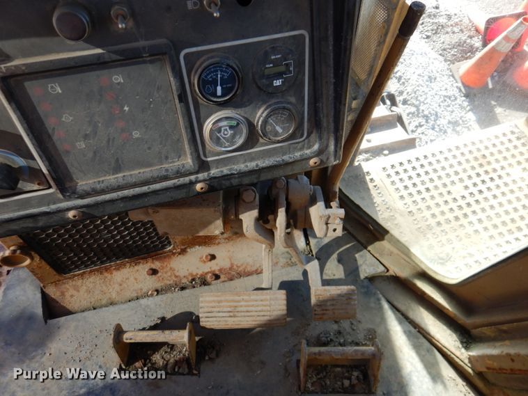 image for item DN2528 1986 Caterpillar D7H  dozer