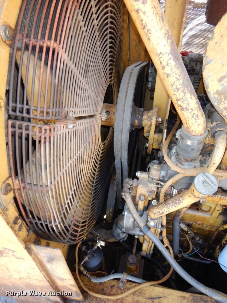 image for item DN2528 1986 Caterpillar D7H  dozer