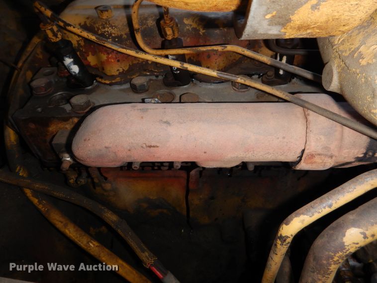 image for item DN2528 1986 Caterpillar D7H  dozer