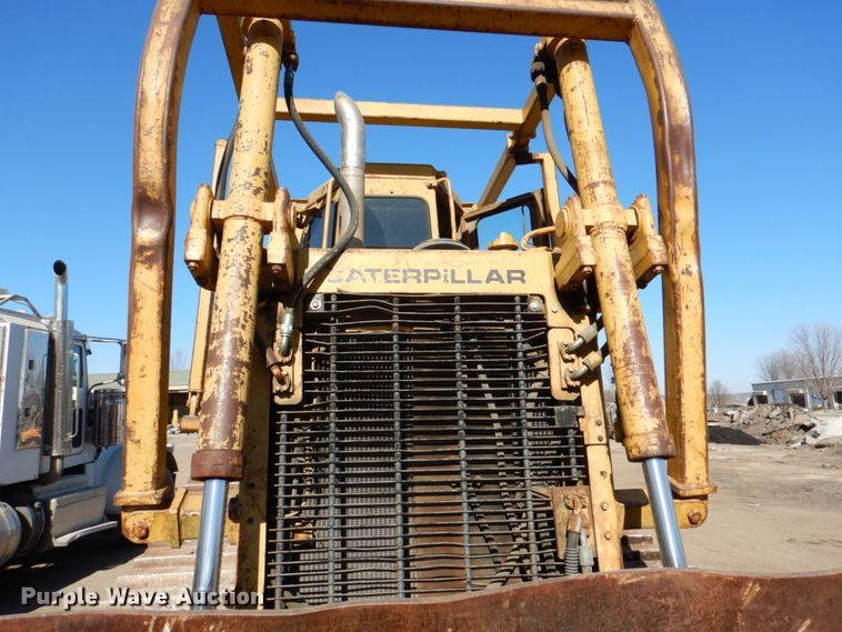 image for item DN2528 1986 Caterpillar D7H  dozer