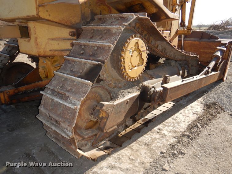 image for item DN2528 1986 Caterpillar D7H  dozer