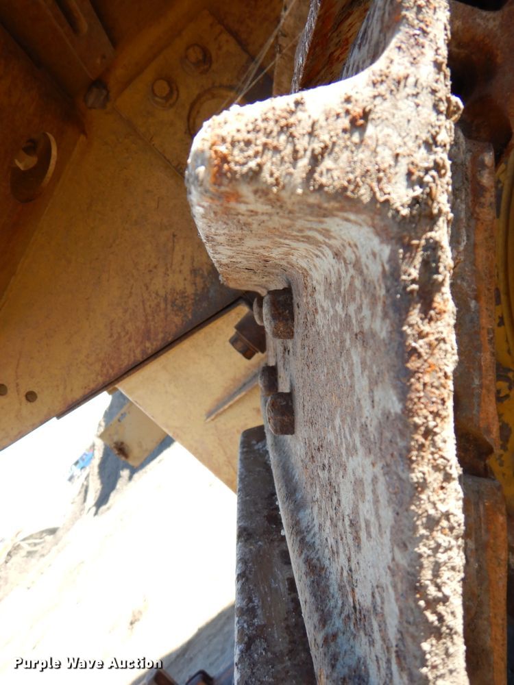 image for item DN2528 1986 Caterpillar D7H  dozer