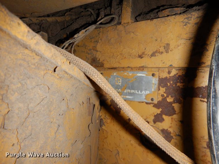 image for item DN2528 1986 Caterpillar D7H  dozer