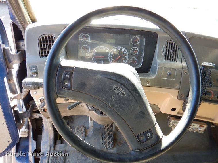 image for item DN2531 2007 Sterling A90  dump truck